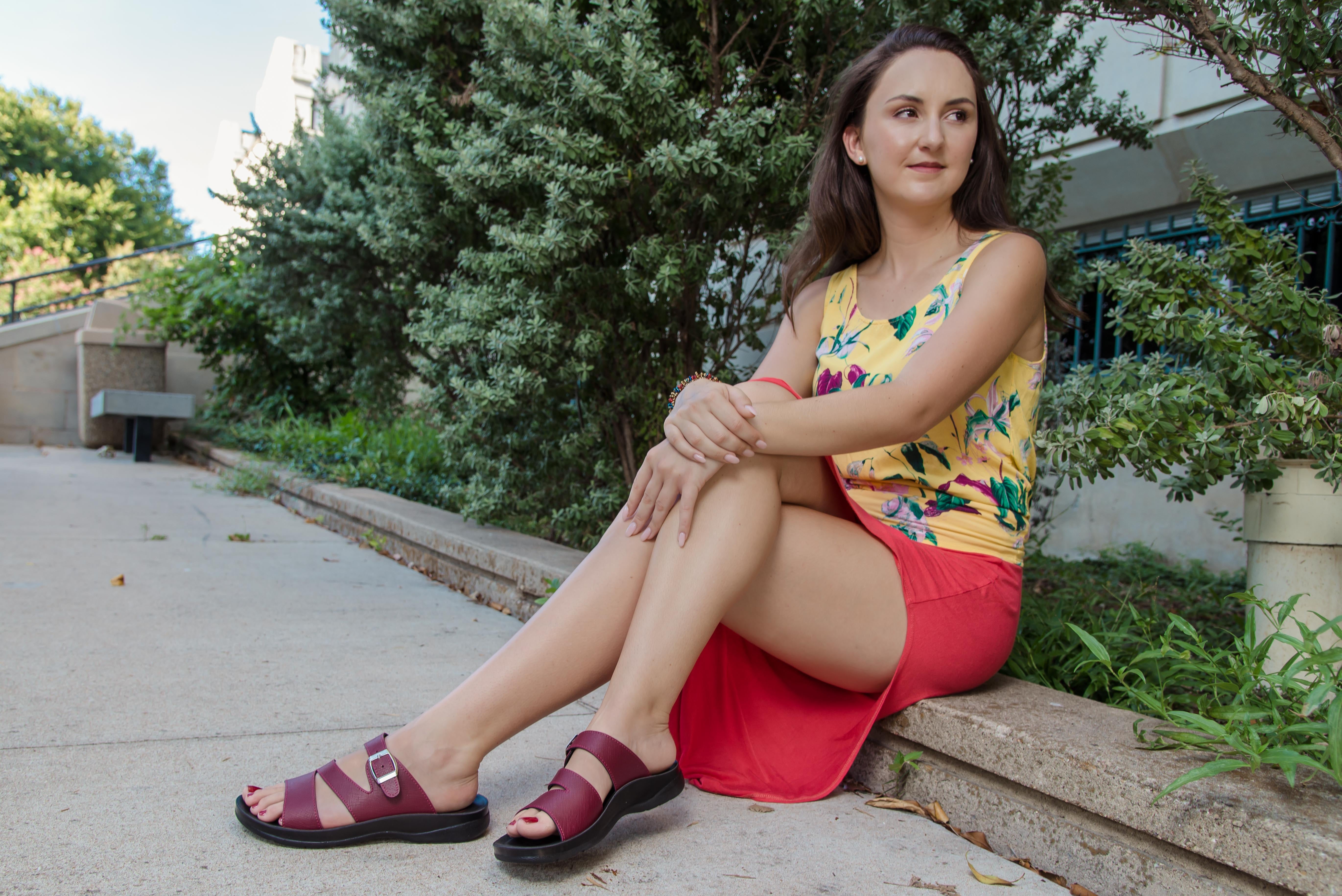 Aerothotic Slit Flair Comfortable Orthotic Women's Slip On Sandals